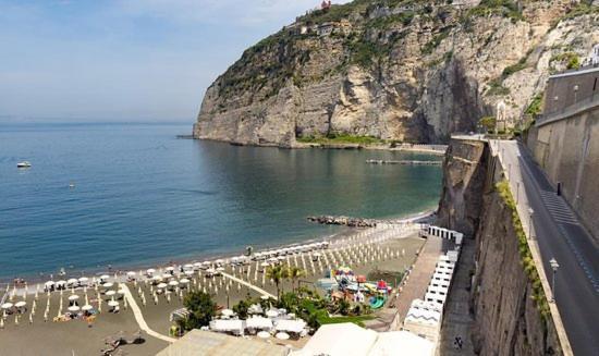 Capitano Nino Guest House Meta Exterior photo