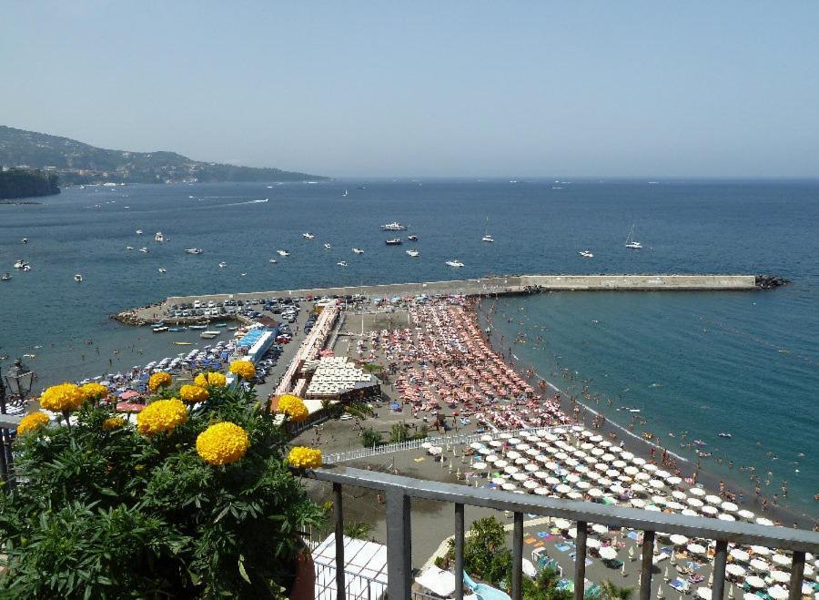 Capitano Nino Guest House Meta Exterior photo